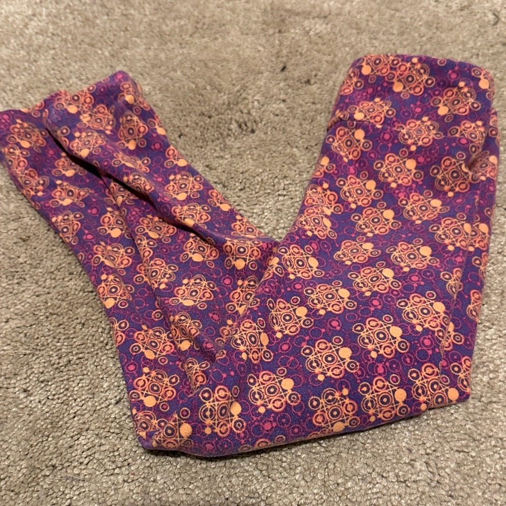 LuLaRoe Purple and Orange Circle Pattern Leggings